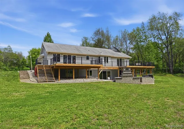 Homes for sale in Bath, MI | 13158 Wood Rd, Bath, MI 48808 | MLS# 60996966
