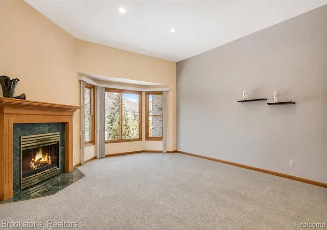 Photo 4 of Condo for sale at 35413 Upmann Dr, Sterling Heights, MI 48310 5323 | MLS# 61024205 | Listing updated on 2026-09-13