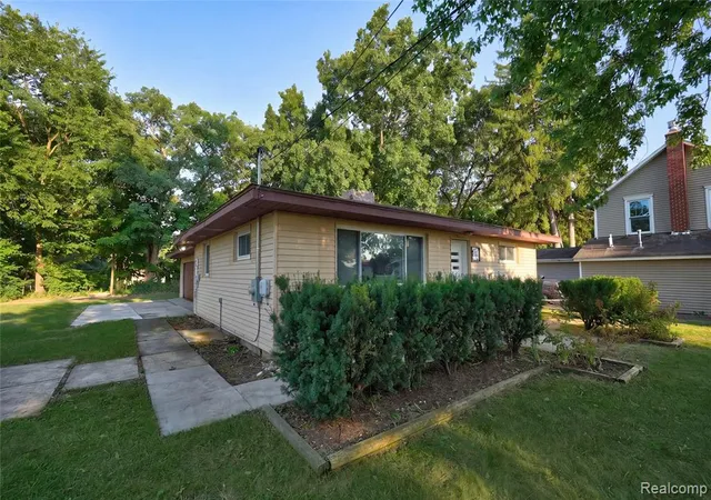 Photo 4 of Single family home for sale at 6220 Wertz, Davisburg, MI 48350 | MLS# 61023224 | Listing updated on 2026-09-05