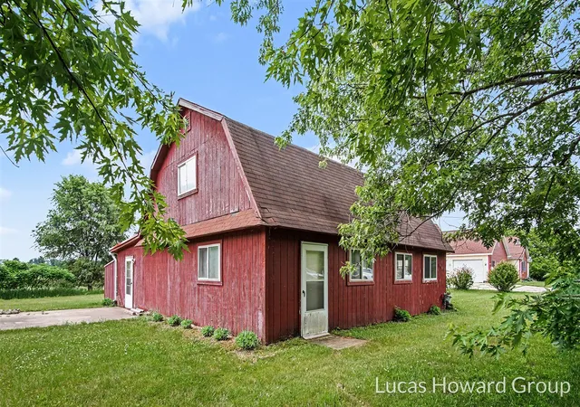 Homes for sale in Trufant, MI | 11381 W Briggs Rd, Trufant, MI 49347 | MLS# 70538761