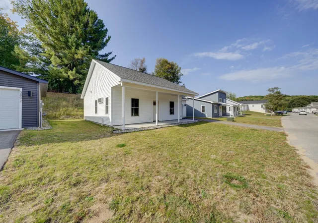 Photo 3 of Single family home for sale at 3888 Falling Leaf Trl, Traverse City, MI 49686 | MLS# 80062716 | Listing updated on 2026-09-14