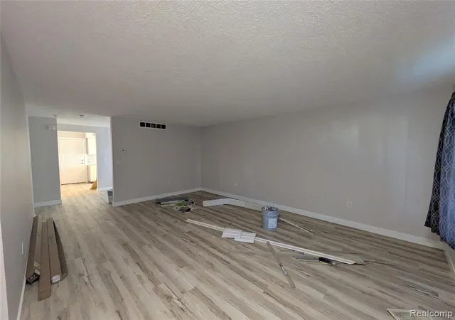 Photo 2 of Single family home for sale at 4218 17th St, Detroit, MI 48208 2509 | MLS# 61024312 | Listing updated on 2026-08-26