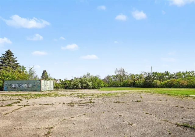 3rd image of 1900 Gerda St, Grand Rapids, MI 49508 | MLS# 70531534