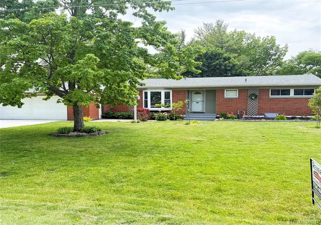 Photo 1 of Single Family Residence at 1451 Wilshire Rd, Haslett, MI 48840 | MLS# 60997006 | | Sold on 2026-06-25