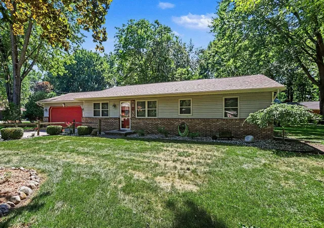 2nd image of 2530 Sierra Dr, Saginaw, MI 48609 | MLS# 50213974