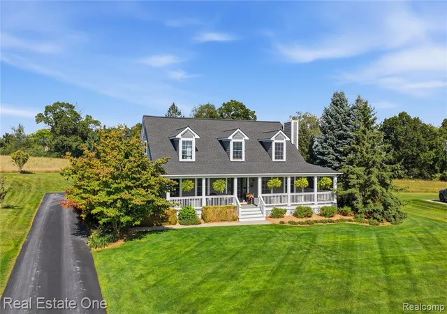 Photo 2 of Sale Pending at 8707 Bridlewood Trl, Howell, MI 48843 6309 | MLS# 61025814 | Listing updated on 2026-09-01
