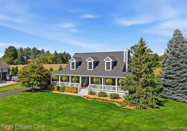 Photo 3 of Sale Pending at 8707 Bridlewood Trl, Howell, MI 48843 6309 | MLS# 61025814 | Listing updated on 2026-09-01