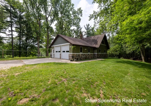 Homes for sale in Allendale, MI | 11774 84Th Ave, Allendale, MI 49401 | MLS# 70543742