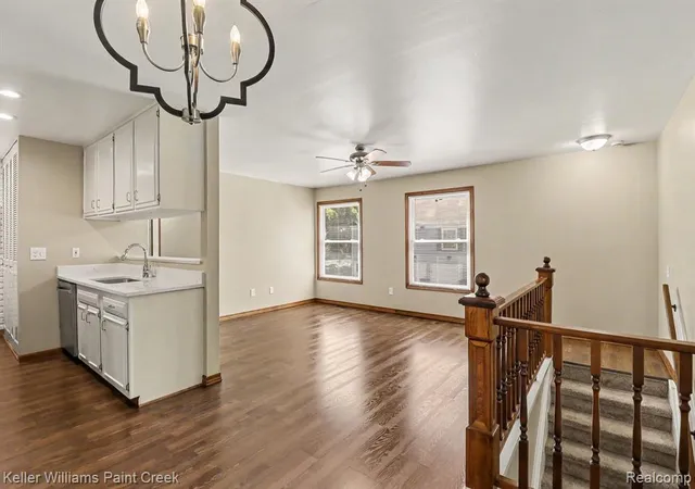 Homes for sale in Lake Orion, MI | 2648 Wildwood Ct, Lake Orion, MI 48360 | MLS# 61005530