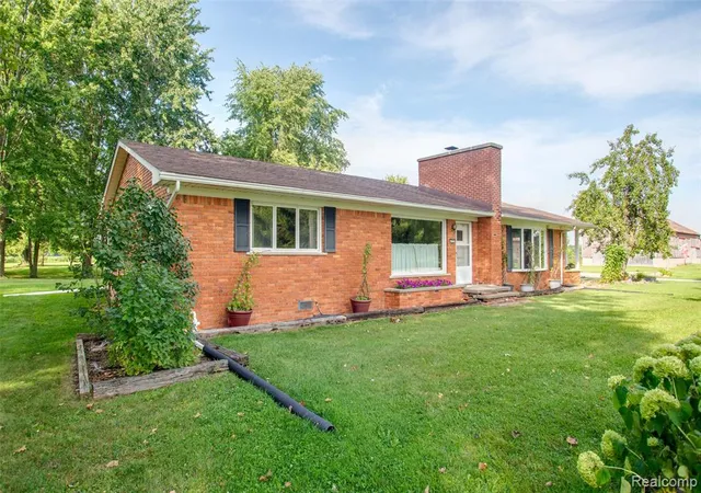 Photo 2 of Single family home for sale at 8728 Rynn Rd, Avoca, MI 48006 4106 | MLS# 61025049 | Listing updated on 2026-09-08