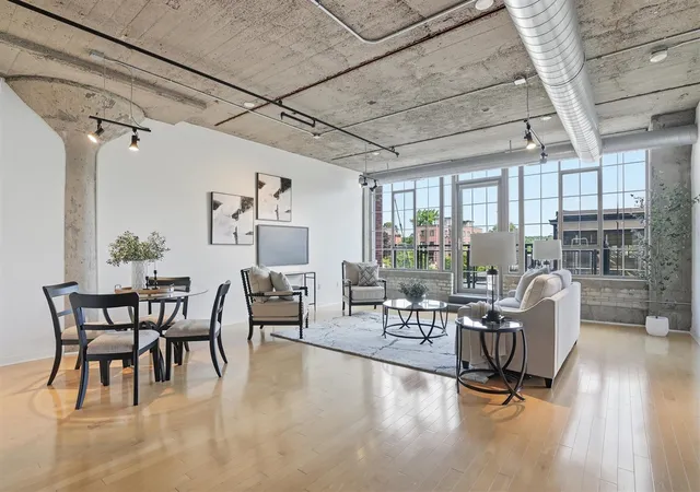 2nd image of 315 2Nd St #309, Ann Arbor, MI 48103 | MLS# 70543617
