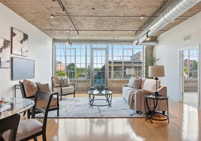 3rd image of 315 2Nd St #309, Ann Arbor, MI 48103 | MLS# 70543617