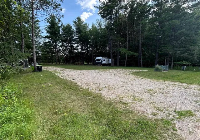 Photo 2 of Sale Pending at 1923 Berkshire Dr, Gladwin, MI 48624 | MLS# 50216807 | Listing updated on 2026-09-01
