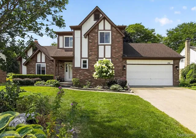 1st image of 524 Kentucky Dr, Rochester Hills, MI 48307 | MLS# 61020981