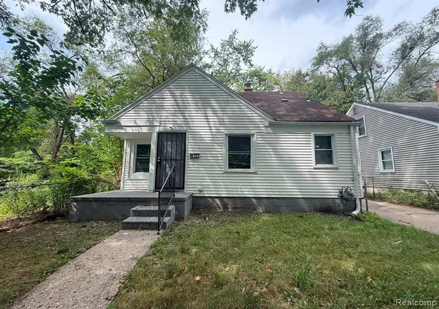 Photo 1 of Single family home for sale at 19727 Bentler St, Detroit, MI 48219 1917 | MLS# 61024147 | Listing updated on 2026-08-25