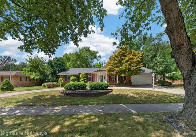 Photo 1 of Sale Pending at 27701 California Dr, Lathrup Village, MI 48076 3445 | MLS# 61024941 | Listing updated on 2026-08-30