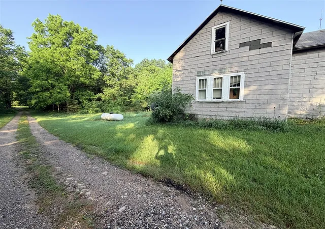 Homes for sale in Manistee, MI | 794 E Fox Farm Rd, Manistee, MI 49660 | MLS# 70543243