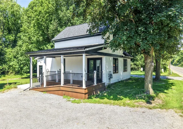 2nd image of 786 W Colon Rd, Bronson, MI 49028 | MLS# 70545405