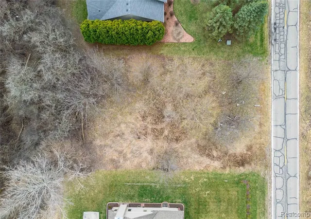 9th image of 129 Meridian, Grosse Ile, MI 48138 | MLS# 60980553