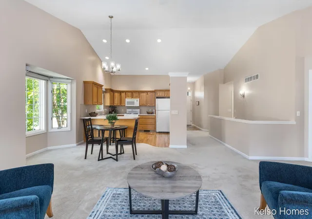 5th image of 2009 Bryceway Ct, Grand Rapids, MI 49505 | MLS# 70534156