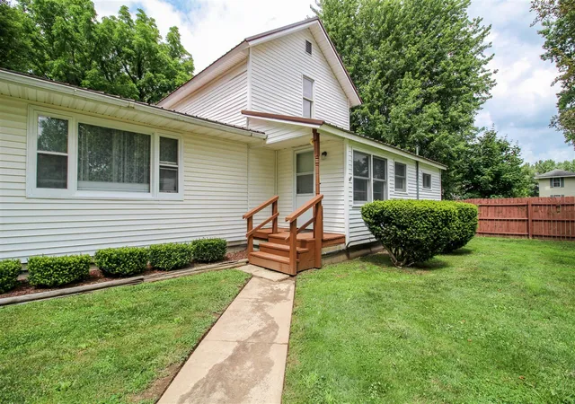 Homes for sale in Marcellus, MI | 617 E Read St, Marcellus, MI 49067 | MLS# 70544168