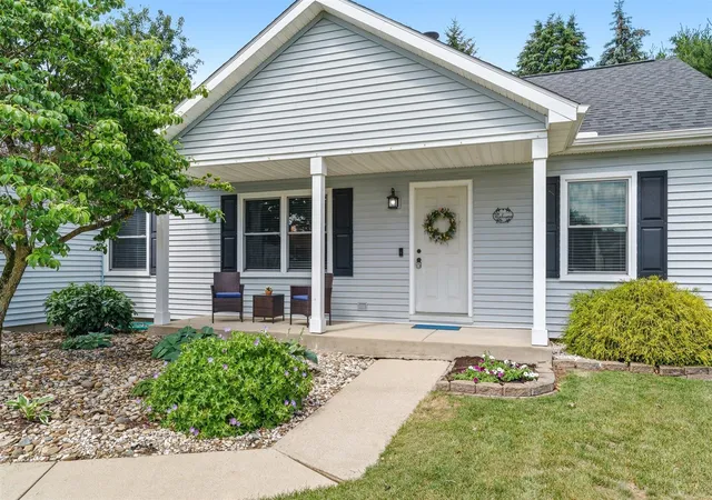 Homes for sale in Vicksburg, MI | 1114 Meadowsweet Ln, Vicksburg, MI 49097 | MLS# 70538729