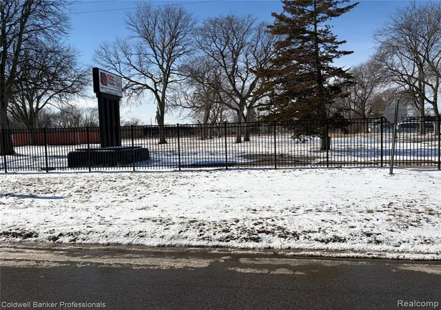 6th image of 2701 Branch Rd, Flint, MI 48506 2918 | MLS# 60971948
