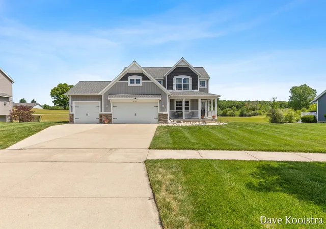Homes for sale in Belmont, MI | 4145 Boulder View Dr, Belmont, MI 49306 | MLS# 70536675