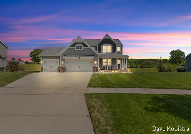 Homes for sale in Belmont, MI | 4145 Boulder View Dr, Belmont, MI 49306 | MLS# 70536675