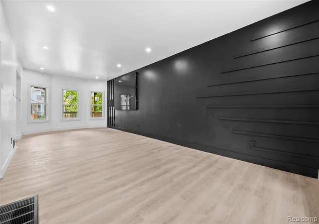 Photo 3 of Single family home for sale at 3281 Lothrop St, Detroit, MI 48206 | MLS# 61014850 | Listing updated on 2026-07-28