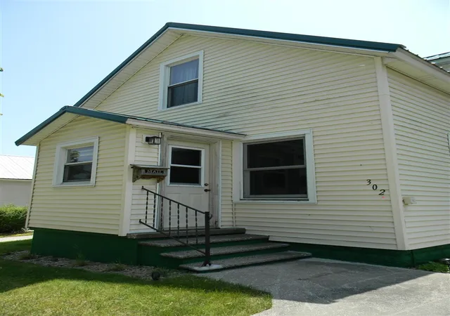 Homes for sale in Ludington, MI | 302 First St, Ludington, MI 49431 | MLS# 70475716