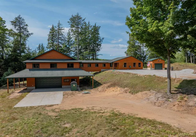Photo 3 of Single family home for sale at 16860 Kk95 Ln, Wetmore, MI 49895 | MLS# 50220152 | Listing updated on 2026-09-09
