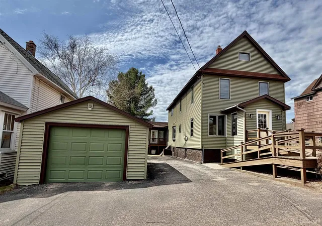 Homes for sale in Hancock, MI | 914 N Elevation St, Hancock, MI 49930 | MLS# 50205442