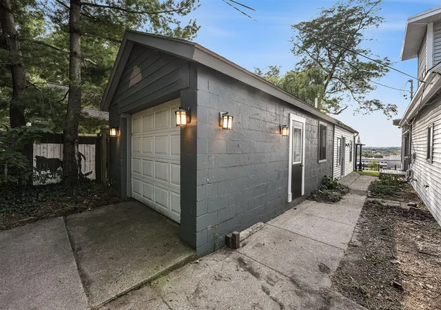 Homes for sale in Grand Rapids, MI | 729 Fairview Ave, Grand Rapids, MI 49503 | MLS# 70493206