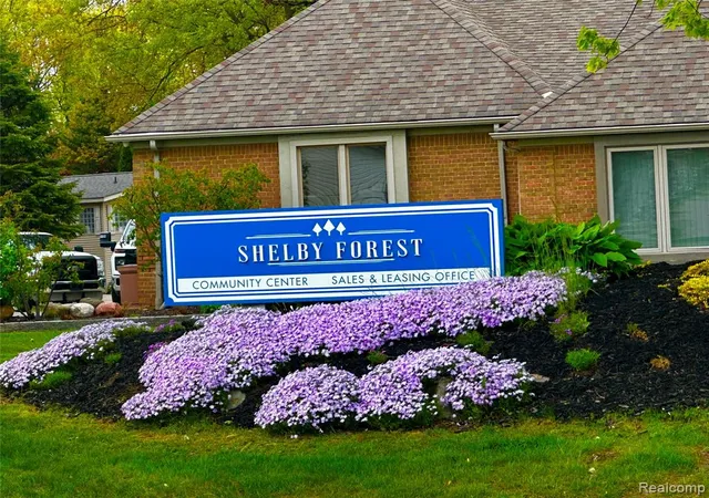 Photo 3 of Manufactured In Park at 14559 Keswick Dr, Shelby Township, MI 48315 | MLS# 60993982 | | Sold on 2026-08-10