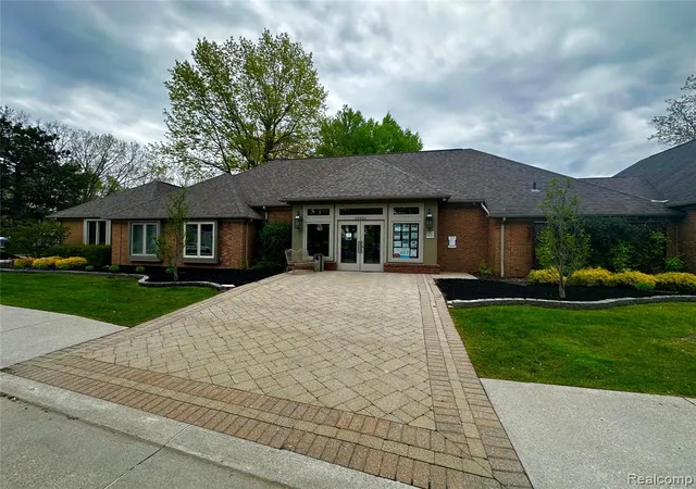 Photo 4 of Manufactured In Park at 14559 Keswick Dr, Shelby Township, MI 48315 | MLS# 60993982 | | Sold on 2026-08-10