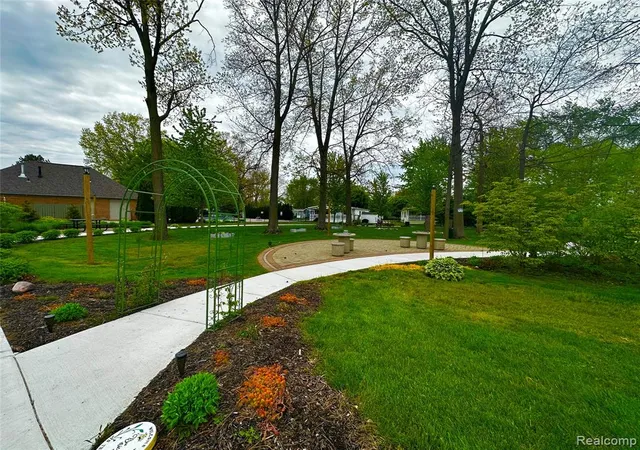 Photo 5 of Manufactured In Park at 14559 Keswick Dr, Shelby Township, MI 48315 | MLS# 60993982 | | Sold on 2026-08-10