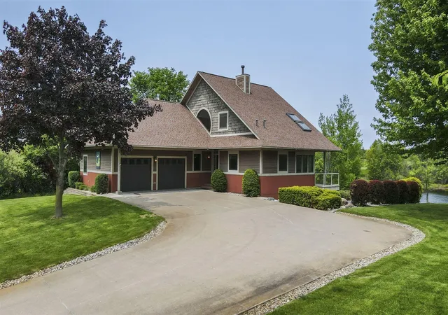 Photo 2 of Single family home for sale at 200 National Dr, Manistee, MI 49660 | MLS# 70542833 | Listing updated on 2026-09-01