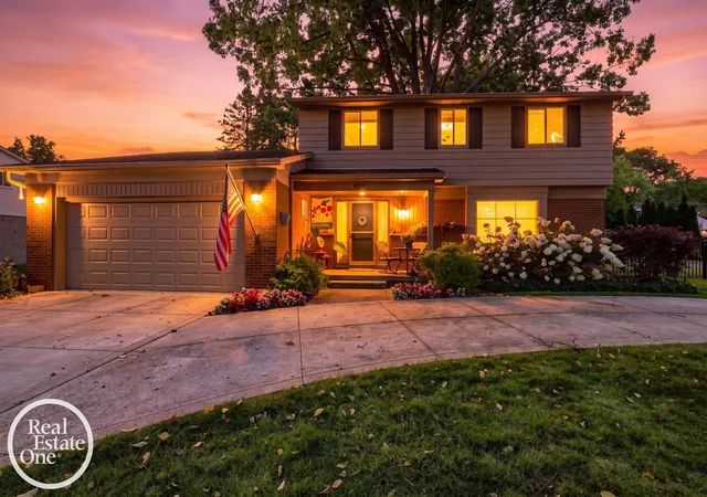 Photo 2 of Single family home for sale at 38308 Hidden Ln, Clinton Township, MI 48036 | MLS# 50219278 | Listing updated on 2026-08-28