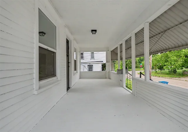 Homes for sale in Battle Creek, MI | 42 Grand Ave, Battle Creek, MI 49037 | MLS# 70541165