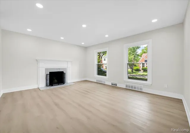 Photo 3 of Single family home for sale at 16904 Pierson St, Detroit, MI 48219 3962 | MLS# 61000104 | Listing updated on 2026-08-26