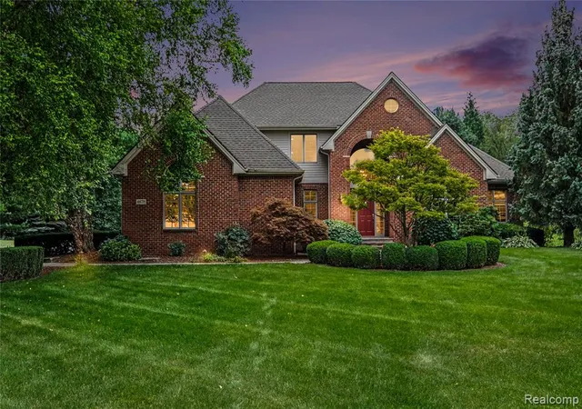 1st image of 4678 Edinburgh Dr, Howell, MI 48843 | MLS# 61021767
