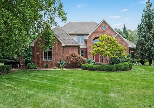 54th image of 4678 Edinburgh Dr, Howell, MI 48843 | MLS# 61021767