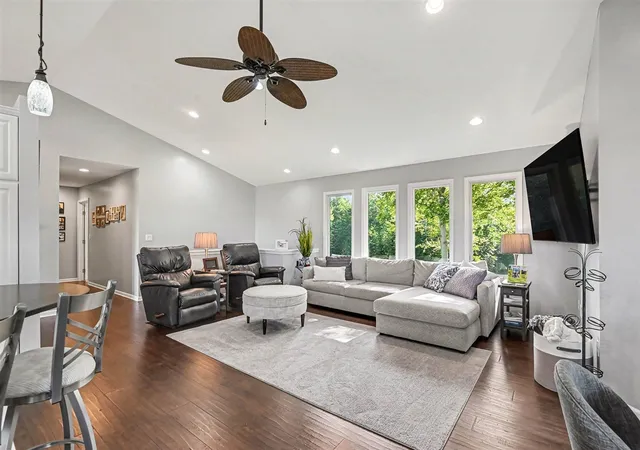 Photo 4 of Sale Pending at 569 Hawksnest Dr, South Haven, MI 49090 | MLS# 70555146 | Listing updated on 2026-10-02