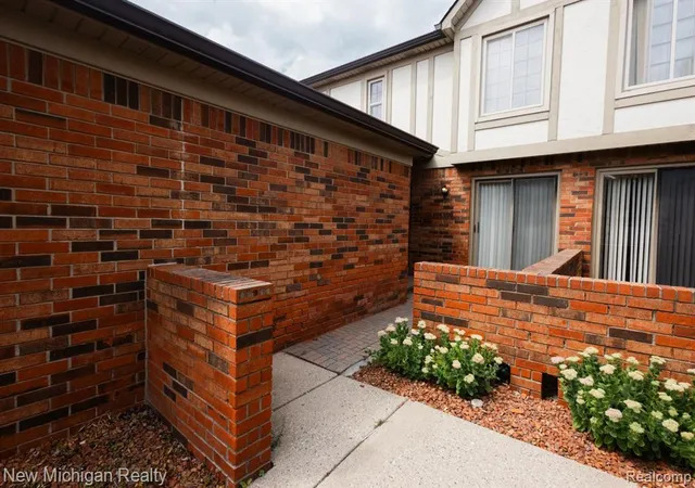 Photo 4 of Condo for sale at 49355 Marquette Ct, Shelby Township, MI 48315 | MLS# 61025924 | Listing updated on 2026-09-02