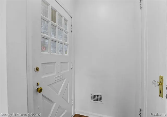 Photo 3 of Single family home for sale at 7800 Freda St, Dearborn, MI 48126 1230 | MLS# 61024153 | Listing updated on 2026-09-16