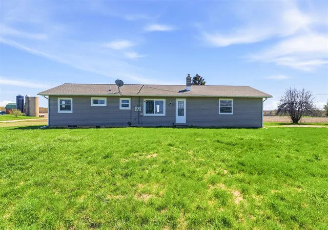 20th image of 11580 Bell Oak Rd, Webberville, MI 48892 | MLS# 70527593