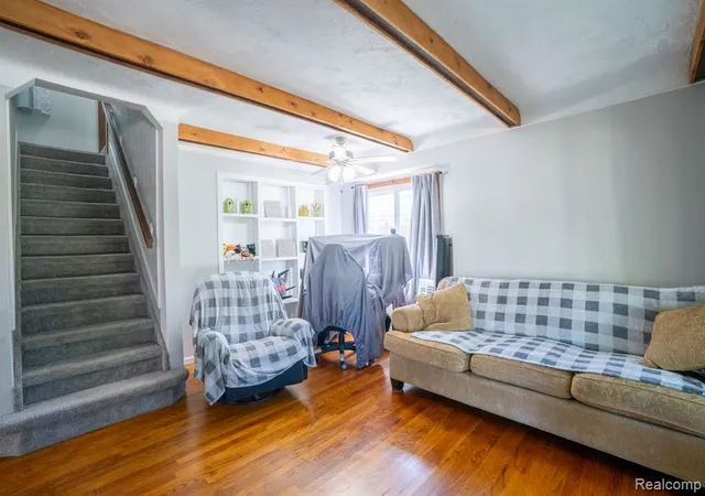 Photo 3 of Sale Pending at 17157 Matthews St, Riverview, MI 48193 4708 | MLS# 61025777 | Listing updated on 2026-09-02