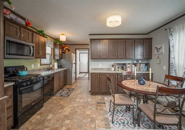 Homes for sale in Rochester Hills, MI | 183 Flicker St, Rochester Hills, MI 48309 | MLS# 70530022