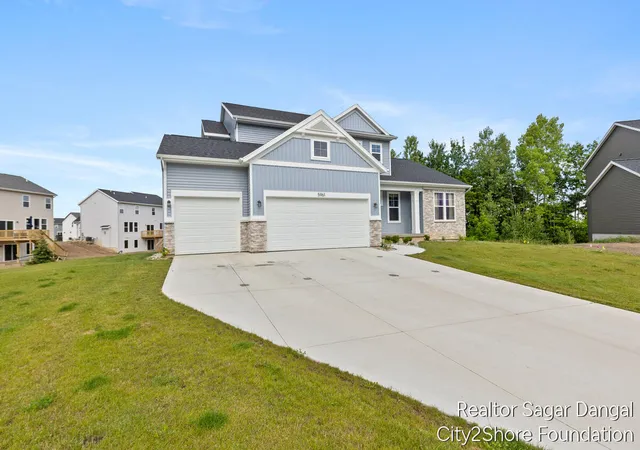 Homes for sale in Caledonia, MI | 5961 Claymont Ct, Caledonia, MI 49316 | MLS# 70541622